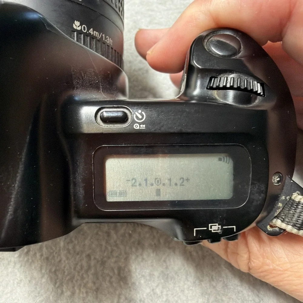 Canon EOS Rebel X EF X 35-80 mm 1.4-5.6 With Flash & Film Tested READ
